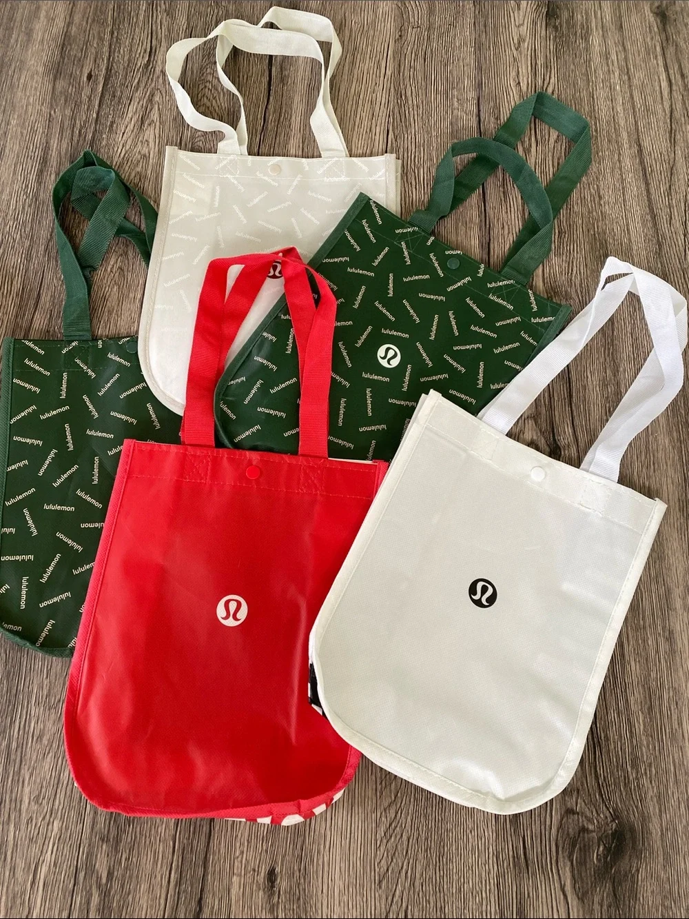 Lululemon Athletica Tote Packs Bags in Red, White, Silver and Green Lululemon Athletica Tote Packs Bags in Red, White, Silver and Green
